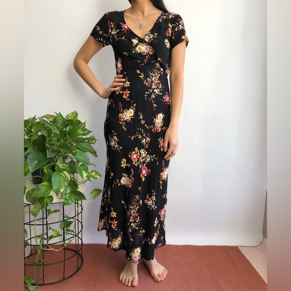 OBEY Black & Floral Dress Size Medium Worn Once - Picture 2 of 6